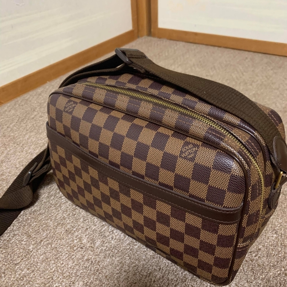 💐Authentic PM REPORTER BODYBAG 💐 - Picture 2 of 11